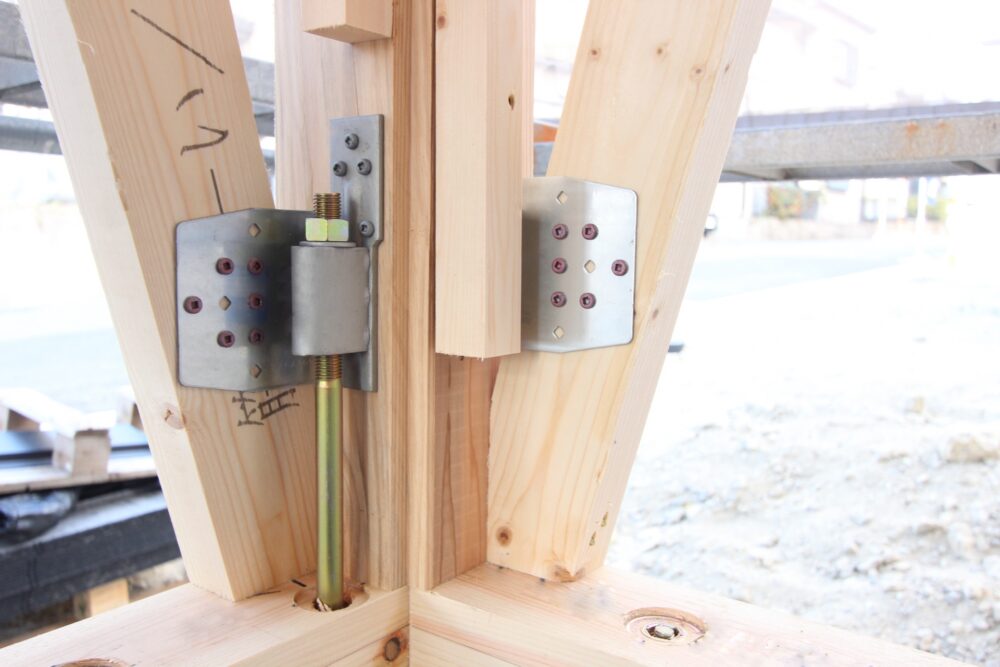 耐震器具をつけた柱