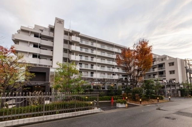 クレアコート上野芝 中古マンションの不動産情報です。