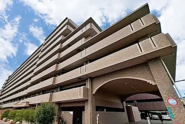 ライオンズマンション上野芝ガーデンシティ 中古マンションの不動産情報です。
