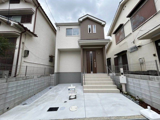 堺市西区堀上緑町１丁 新築一戸建ての不動産情報です。