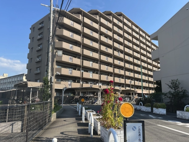 シャルマンフジ初芝ローヤルコート 中古マンションの不動産情報です。
